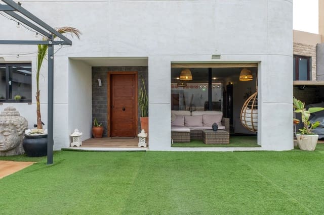 5 slaapkamer Huis te koop in Telde met zwembad garage - € 595.000 (Ref: 9302914)