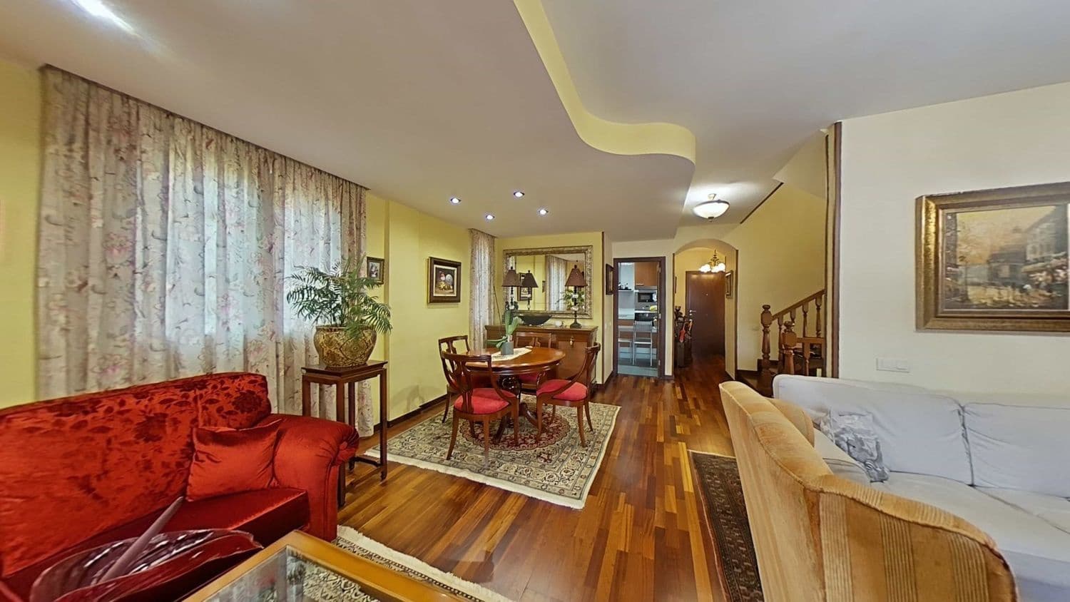 3 slaapkamer Huis te koop in Las Palmas de Gran Canaria met garage - € 420.000 (Ref: 9312192)