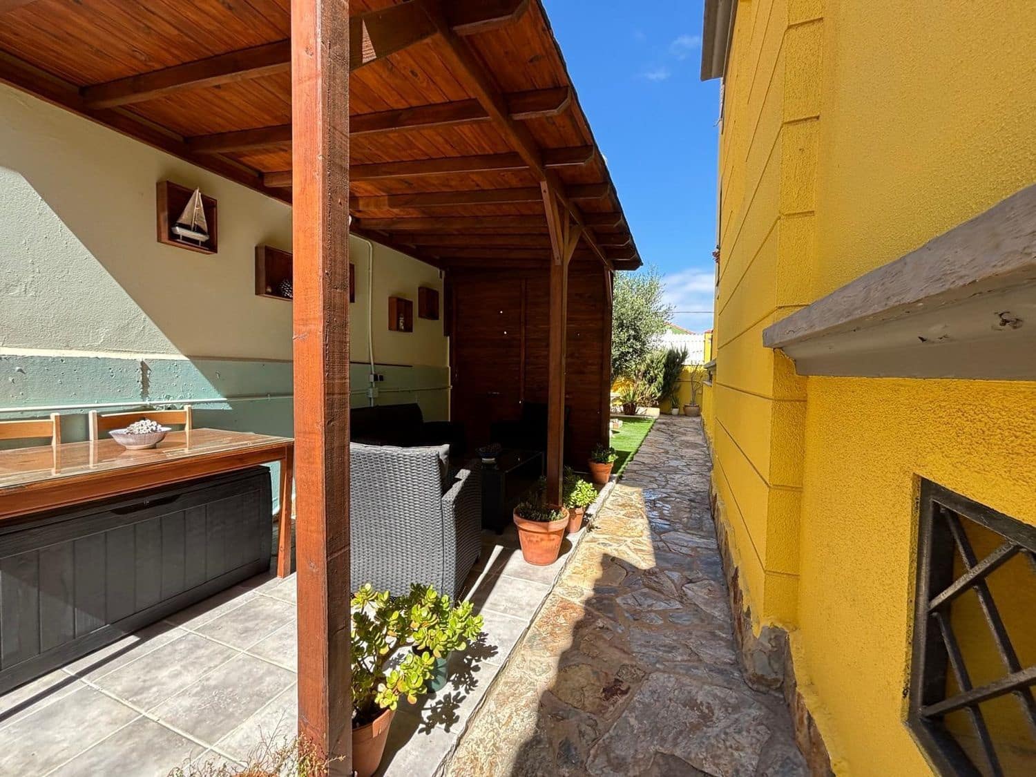 3 slaapkamer Huis te koop in Las Palmas de Gran Canaria met garage - € 420.000 (Ref: 9312192)