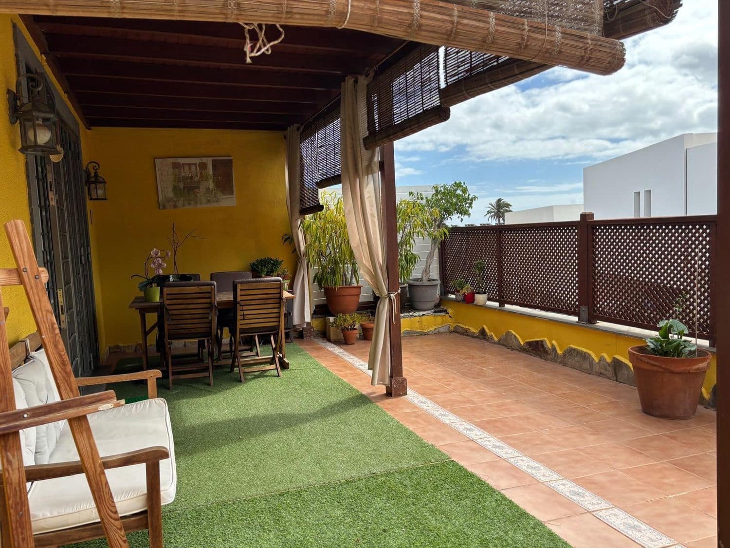 3 slaapkamer Huis te koop in Las Palmas de Gran Canaria met garage - € 420.000 (Ref: 9312192)