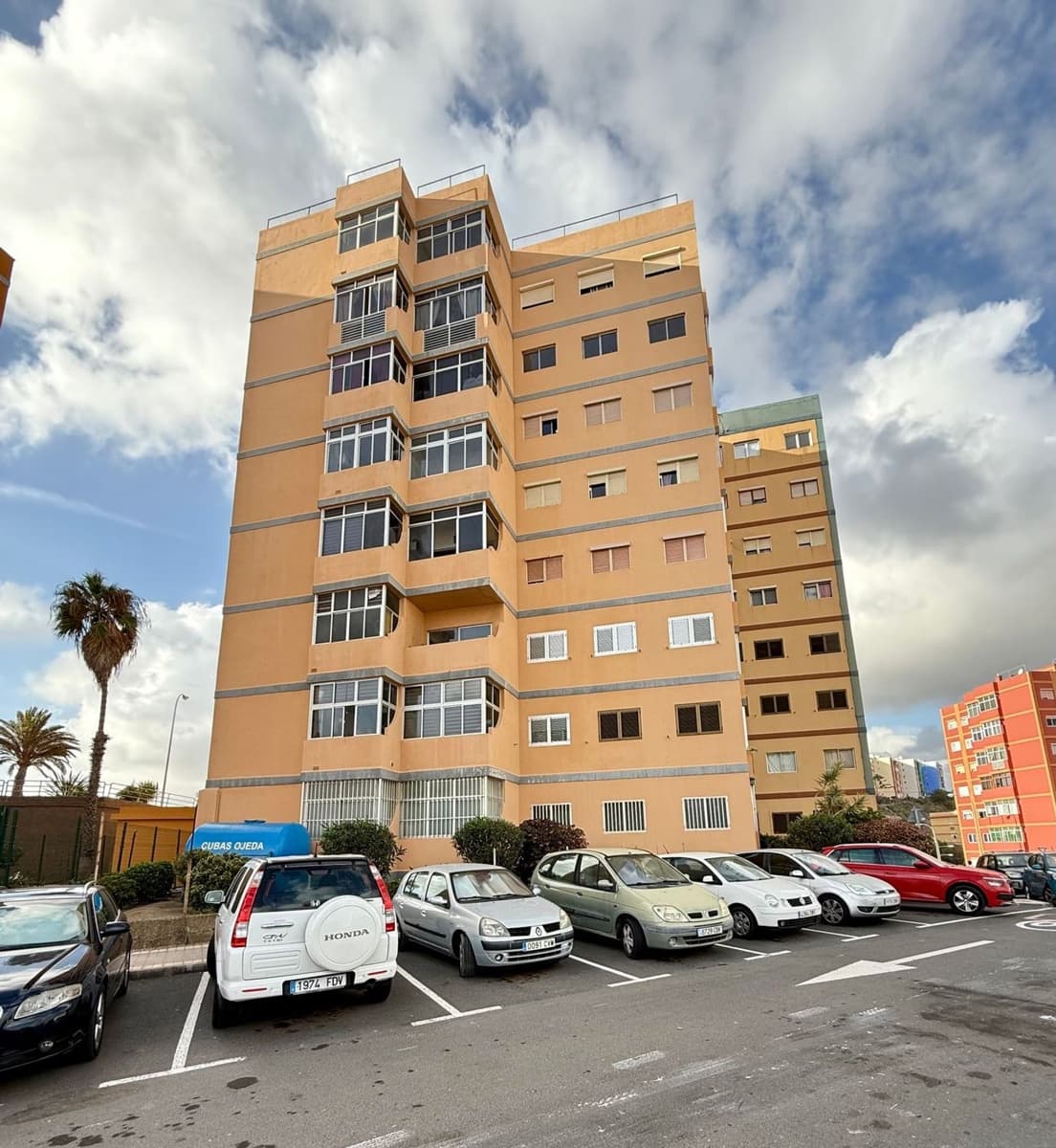 3 soveværelse Lejlighed til salg i Las Palmas de Gran Canaria med garage - € 173.500 (Ref: 9317050)