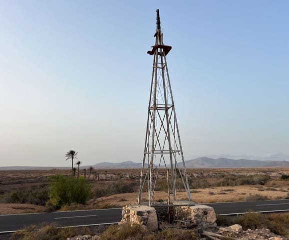 Grunde uden byggetilladelser til salg i Antigua - € 120.000 (Ref: 9321436)