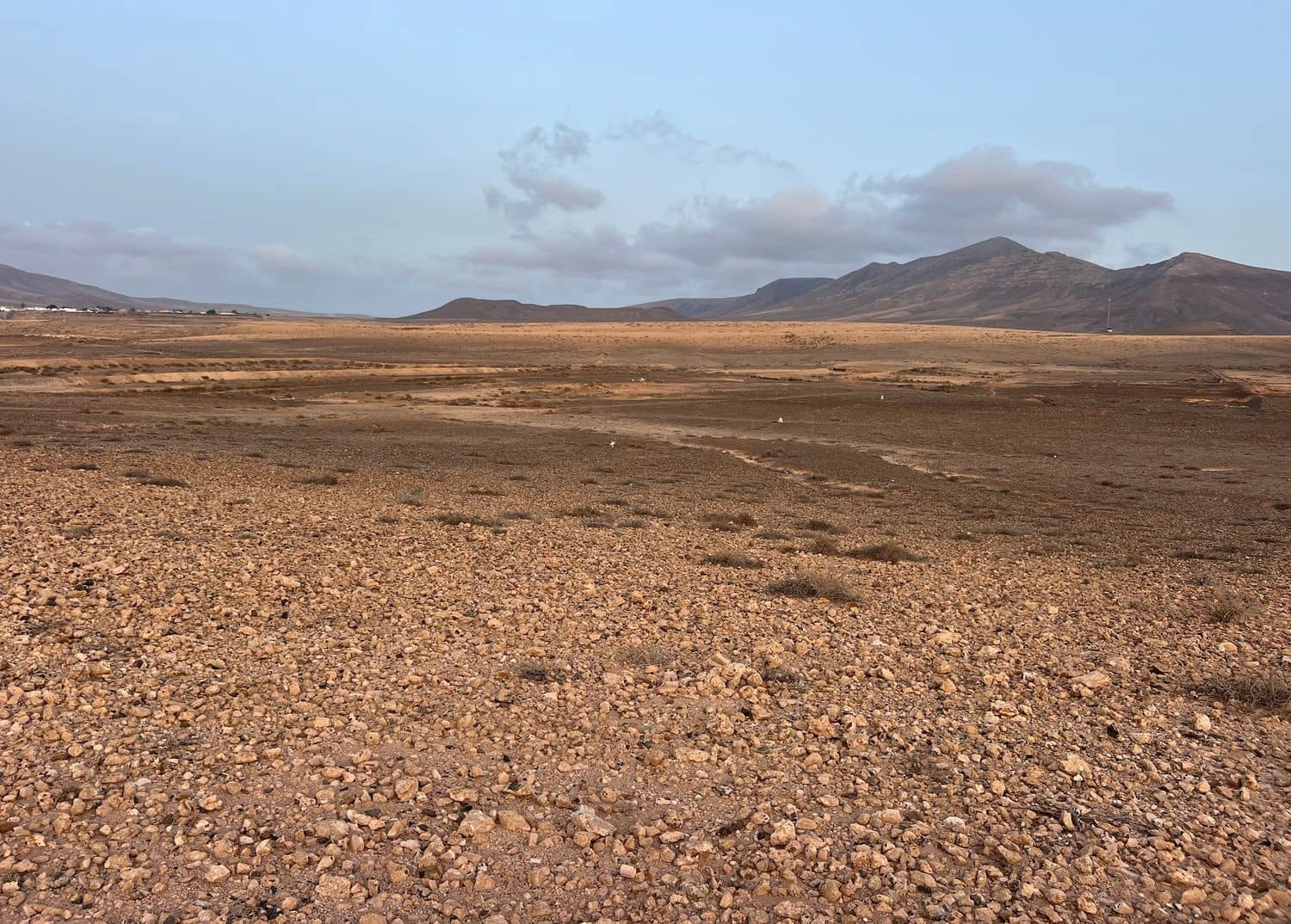 Ubebygd land til salgs i Antigua - € 120 000 (Ref: 9321436)