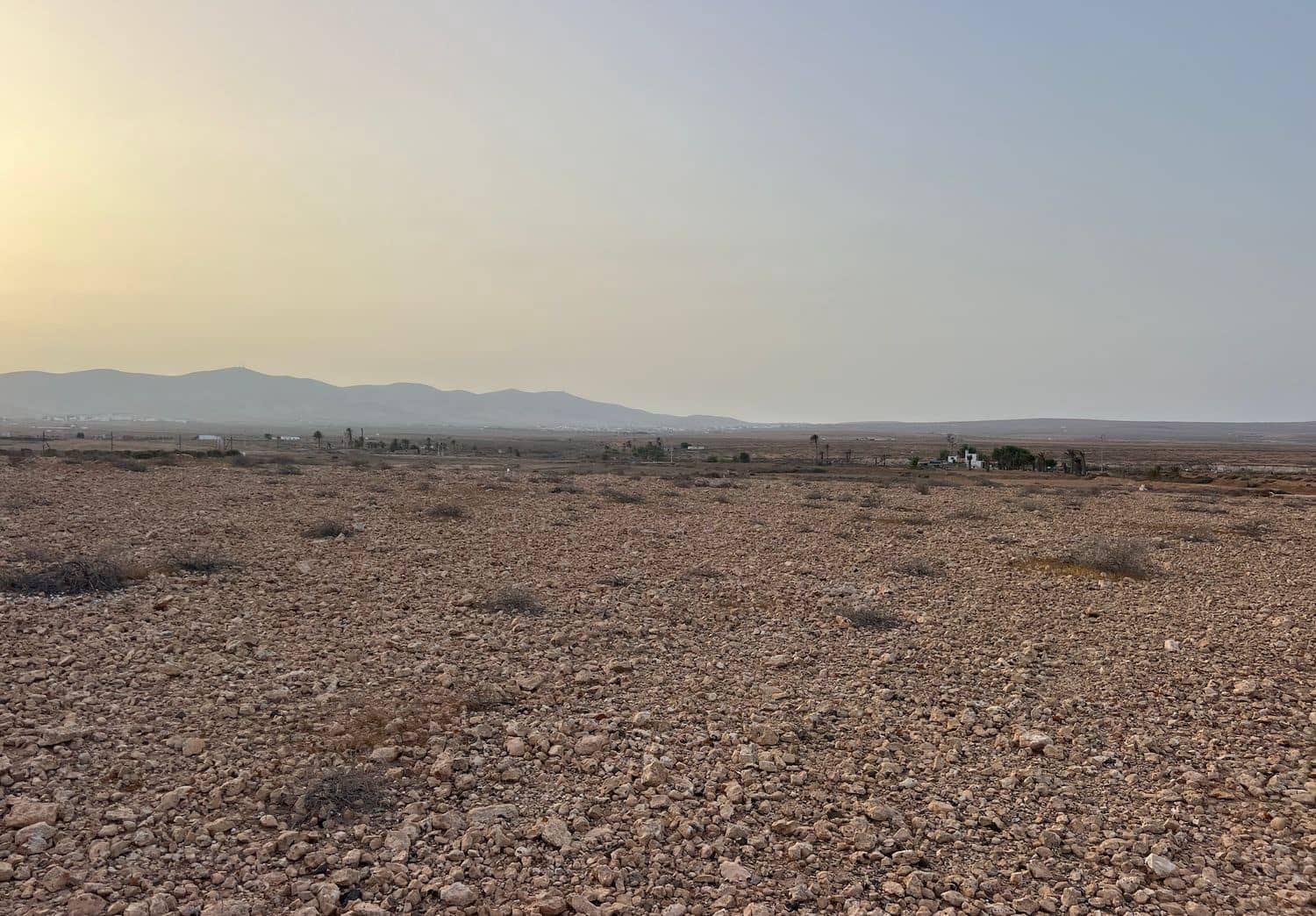 Ubebygd land til salgs i Antigua - € 120 000 (Ref: 9321436)