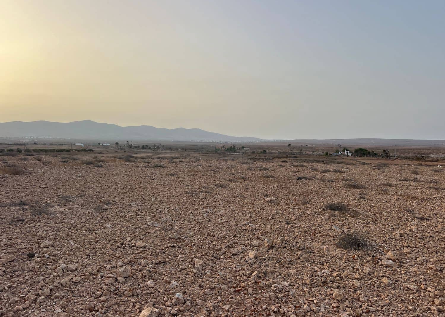 Ubebygd land til salgs i Antigua - € 120 000 (Ref: 9321436)