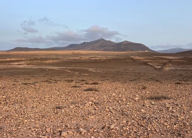 Grunde uden byggetilladelser til salg i Antigua - € 120.000 (Ref: 9321436)