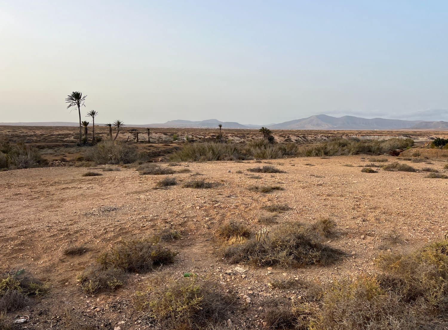 Ubebygd land til salgs i Antigua - € 120 000 (Ref: 9321436)