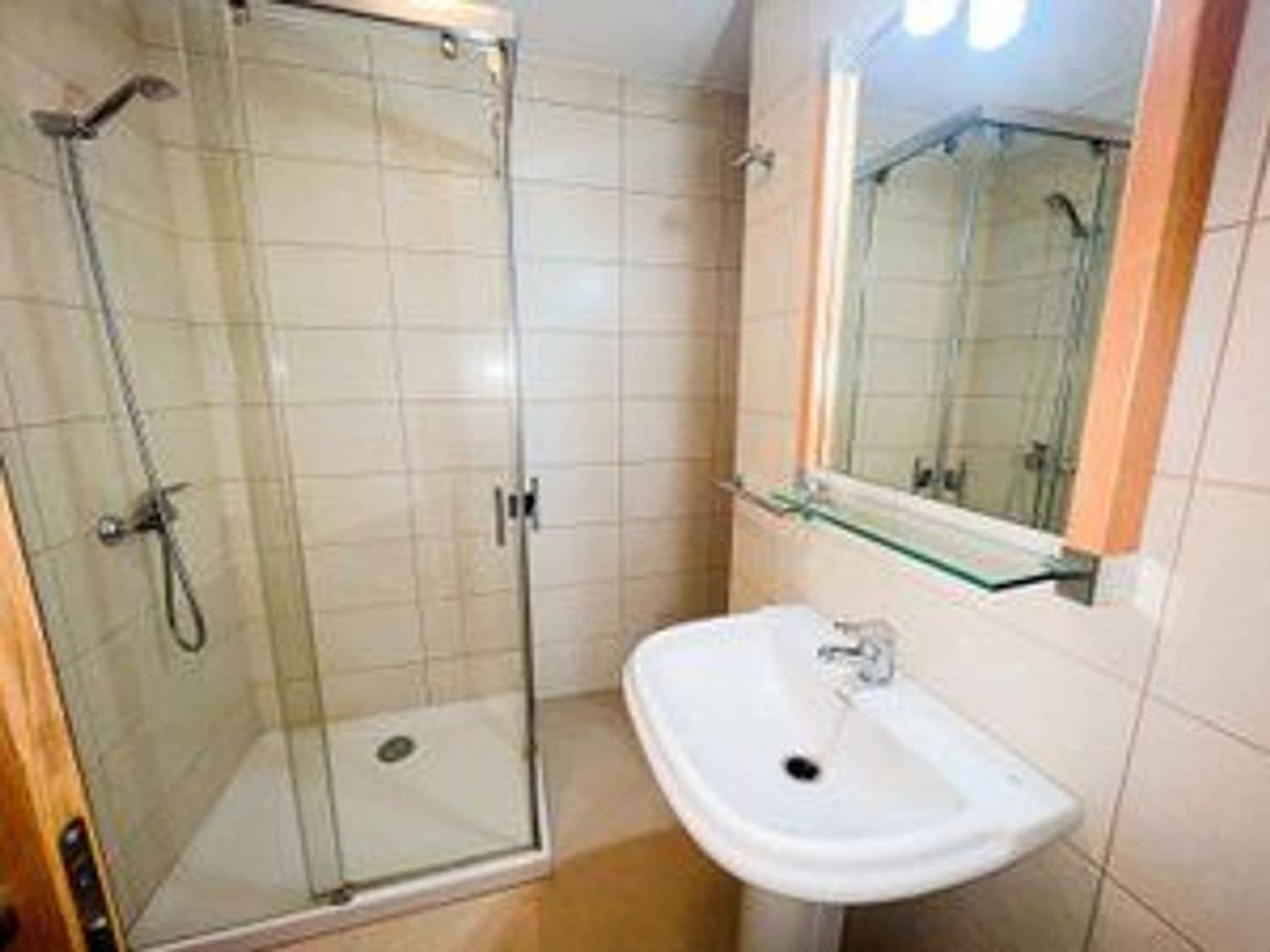 2 sovrum Lägenhet till salu i Las Palmas de Gran Canaria med garage - 235 000 € (Ref: 9321437)