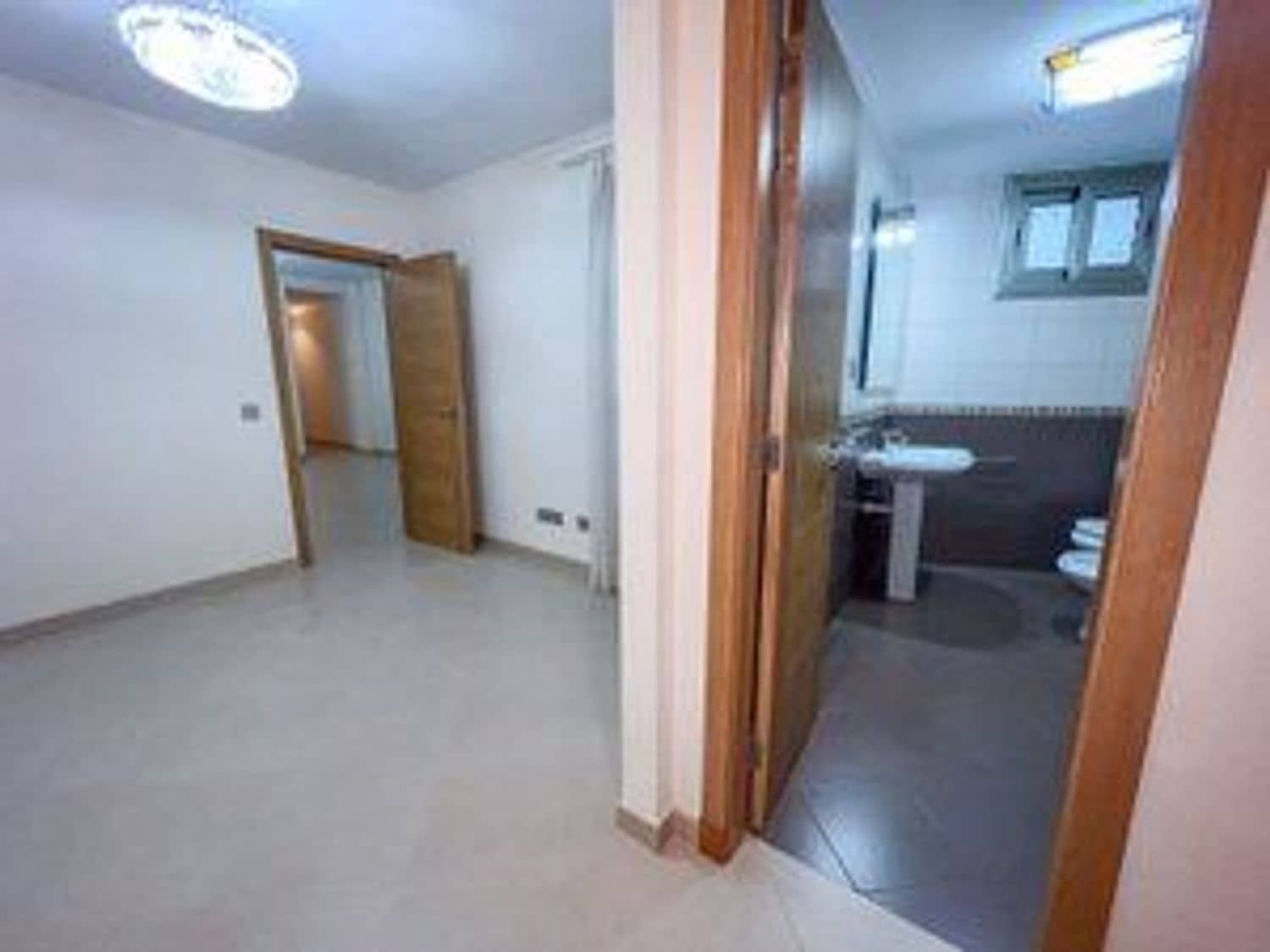 2 sovrum Lägenhet till salu i Las Palmas de Gran Canaria med garage - 235 000 € (Ref: 9321437)