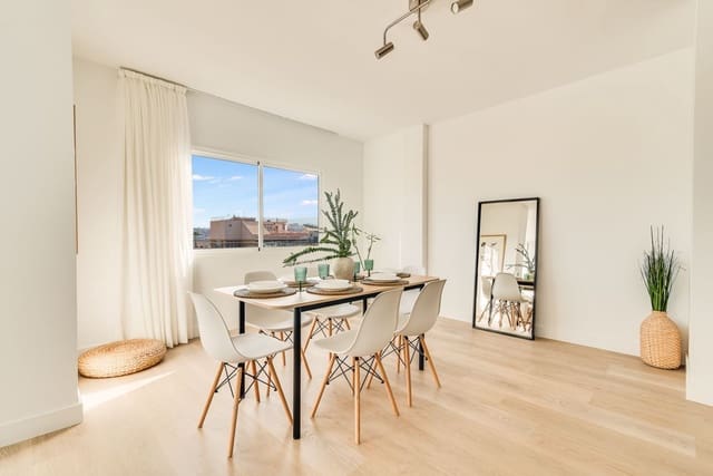 4 slaapkamer Appartement te koop in Isleta, Las Palmas de Gran Canaria met garage - € 359.000 (Ref: 9325905)