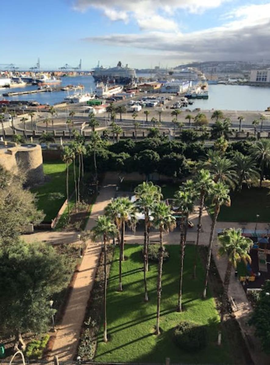 4 slaapkamer Appartement te koop in Las Palmas de Gran Canaria met garage - € 359.000 (Ref: 9325905)