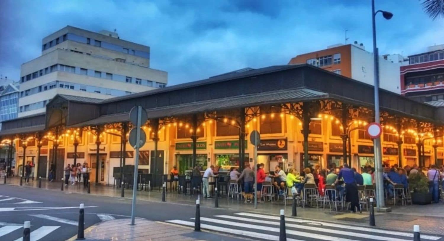 4 slaapkamer Appartement te koop in Las Palmas de Gran Canaria met garage - € 359.000 (Ref: 9325905)