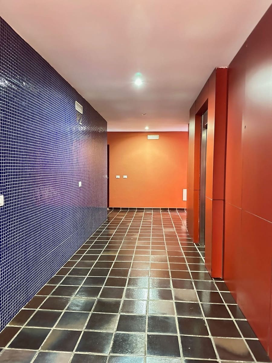 2 soveværelse Lejlighed til salg i Las Palmas de Gran Canaria med garage - € 248.000 (Ref: 9335574)