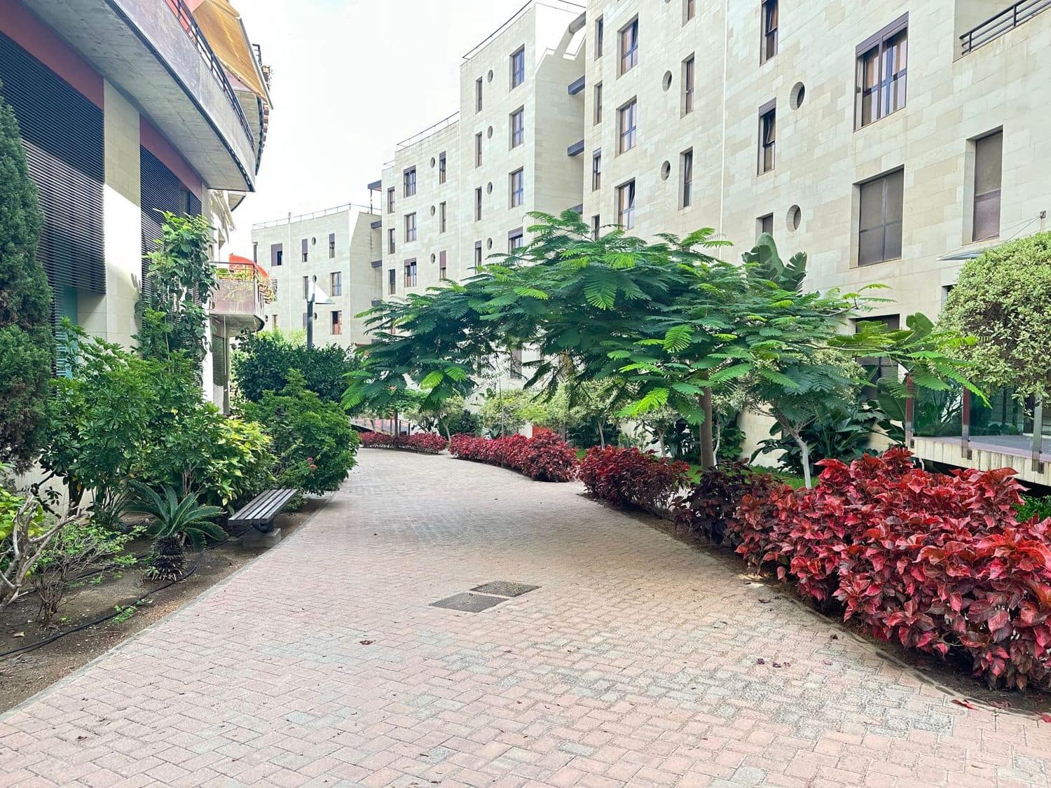 2 soveværelse Lejlighed til salg i Las Palmas de Gran Canaria med garage - € 248.000 (Ref: 9335574)