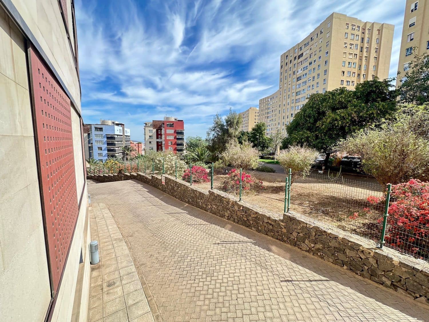 2 soveværelse Lejlighed til salg i Las Palmas de Gran Canaria med garage - € 248.000 (Ref: 9335574)