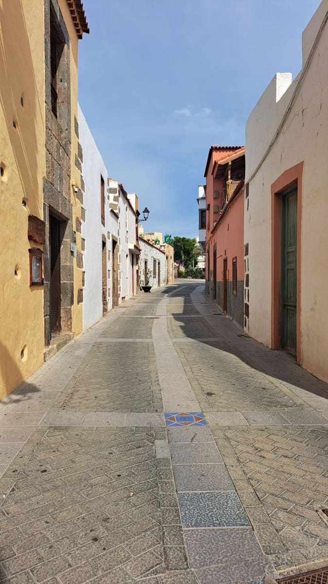 2 soveværelse Byhus til salg i Aguimes med garage - € 370.000 (Ref: 9335575)