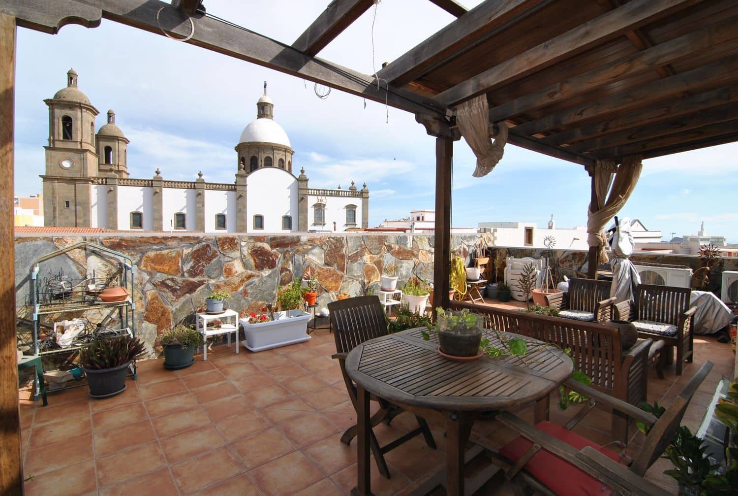 2 soveværelse Byhus til salg i Aguimes med garage - € 370.000 (Ref: 9335575)