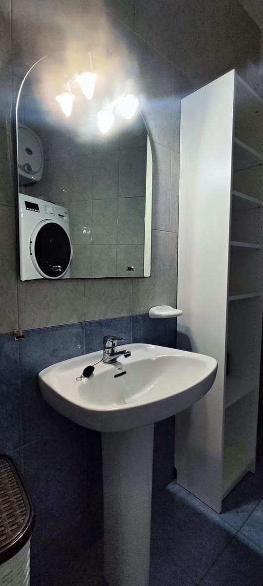 2 slaapkamer Appartement te koop in Telde met garage - € 139.900 (Ref: 9371342)