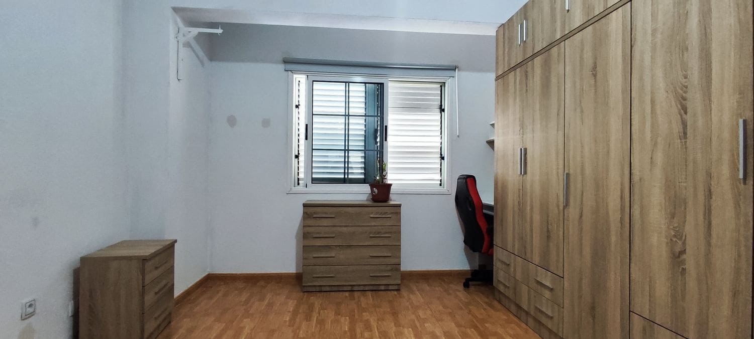 2 slaapkamer Appartement te koop in Telde met garage - € 139.900 (Ref: 9371342)