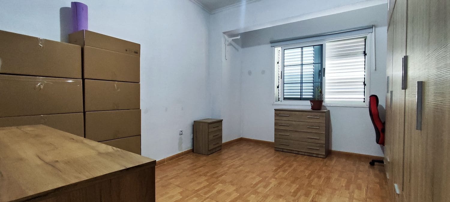2 slaapkamer Appartement te koop in Telde met garage - € 139.900 (Ref: 9371342)