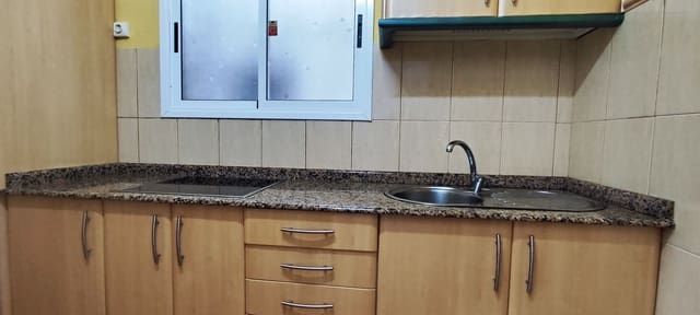 2 slaapkamer Appartement te koop in Telde met garage - € 139.900 (Ref: 9371342)