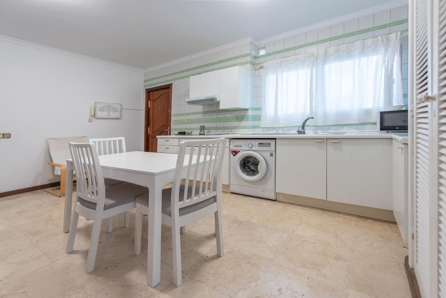 5 sypialnia Apartament na sprzedaż w Las Palmas de Gran Canaria z garażem - 750 000 € (Ref: 9371343)