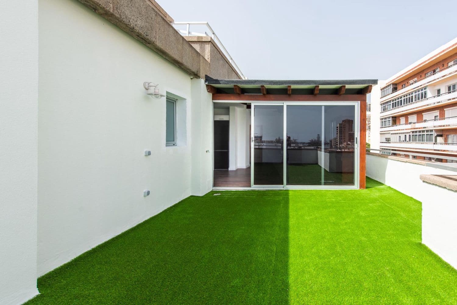 5 sypialnia Apartament na sprzedaż w Las Palmas de Gran Canaria z garażem - 750 000 € (Ref: 9371343)