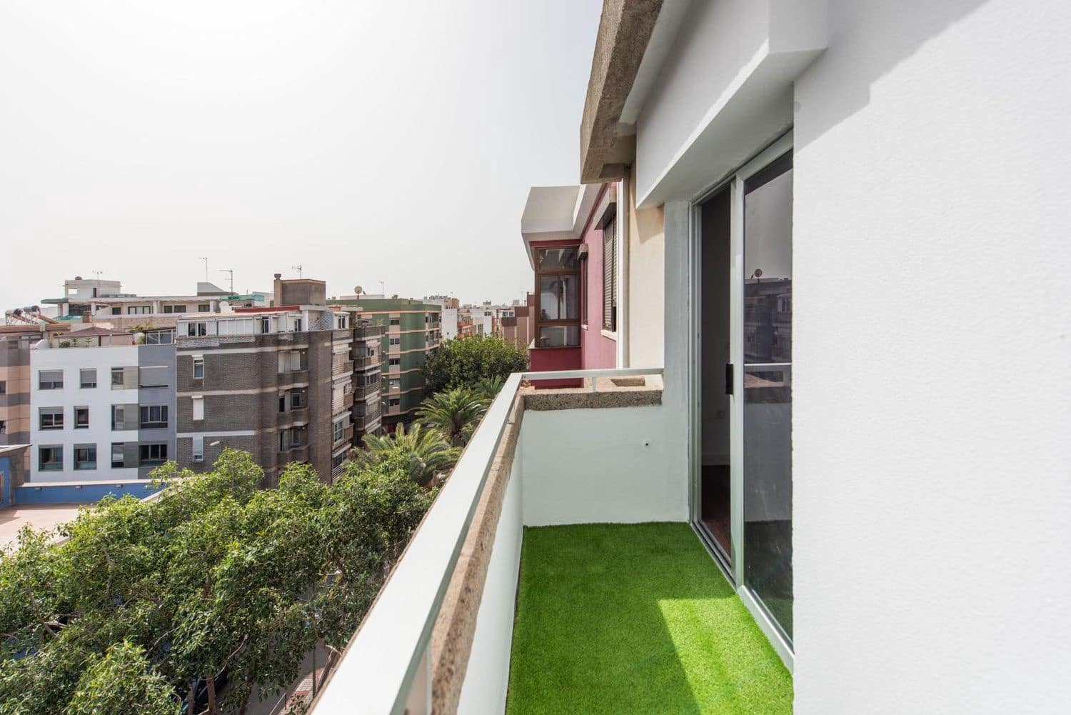 5 sypialnia Apartament na sprzedaż w Las Palmas de Gran Canaria z garażem - 750 000 € (Ref: 9371343)