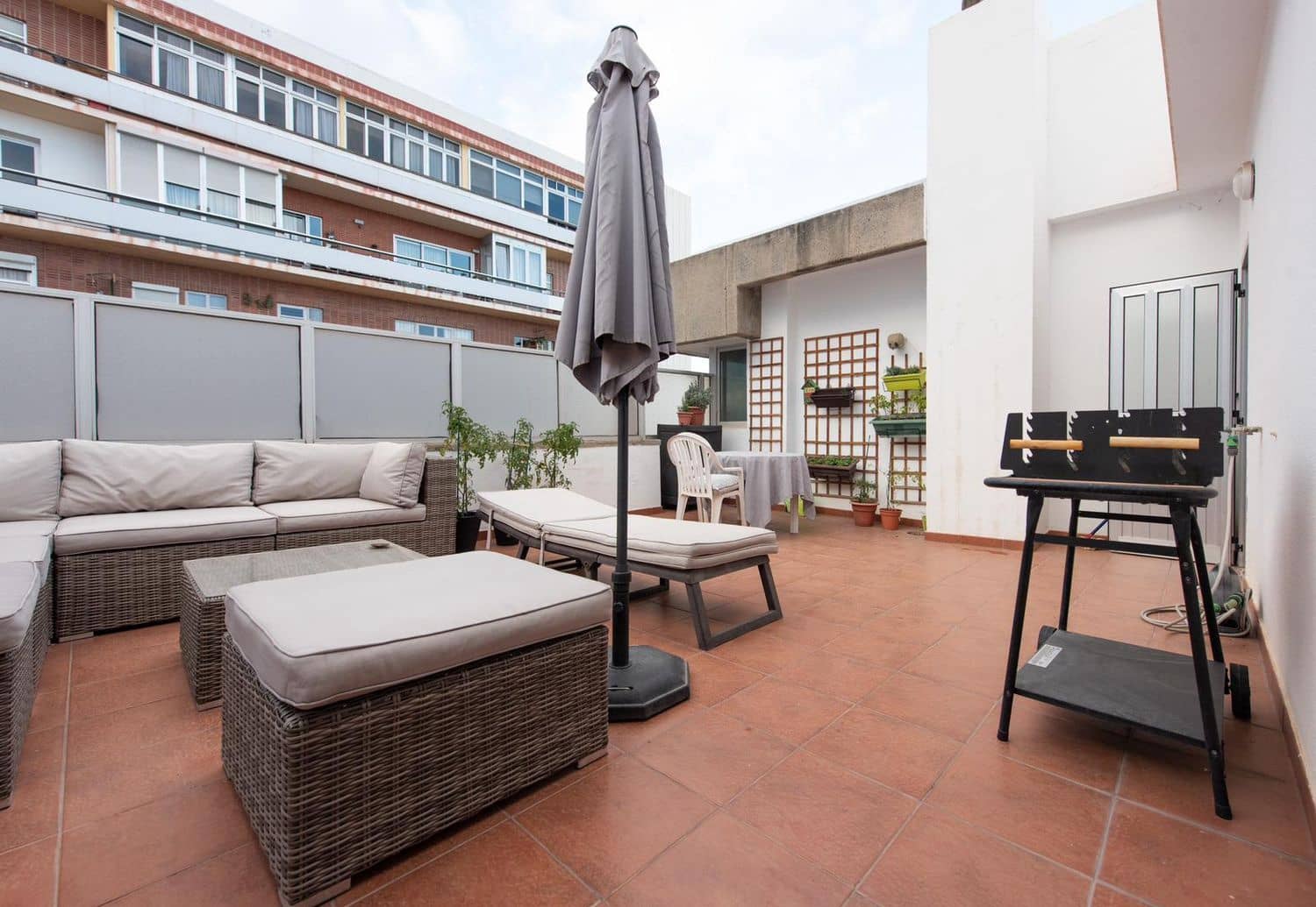 5 sypialnia Apartament na sprzedaż w Las Palmas de Gran Canaria z garażem - 750 000 € (Ref: 9371343)