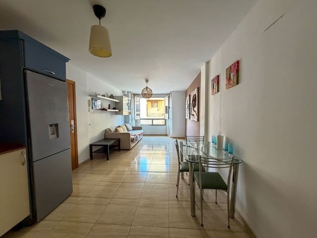 3 slaapkamer Appartement te koop in Telde met garage - € 149.900 (Ref: 9371345)