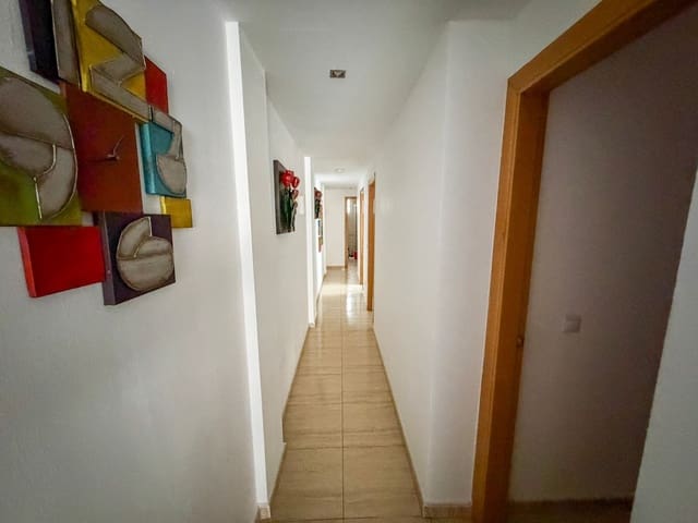 3 slaapkamer Appartement te koop in Telde met garage - € 149.900 (Ref: 9371345)