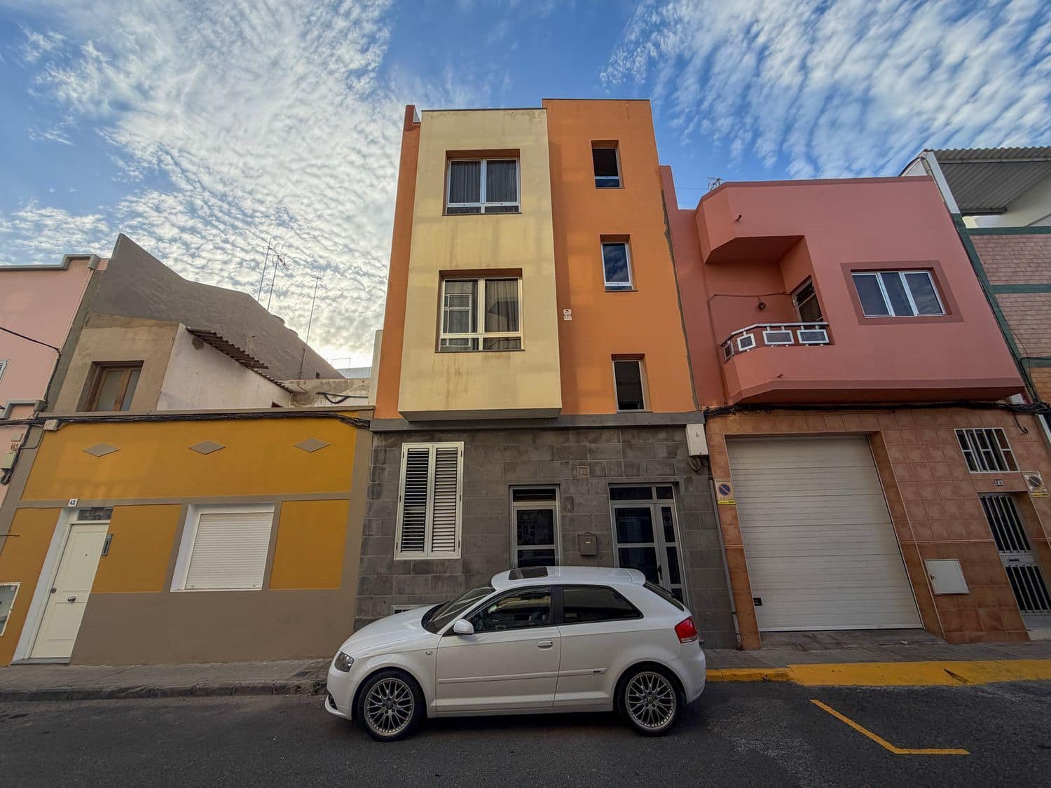 3 slaapkamer Appartement te koop in Telde met garage - € 149.900 (Ref: 9371345)