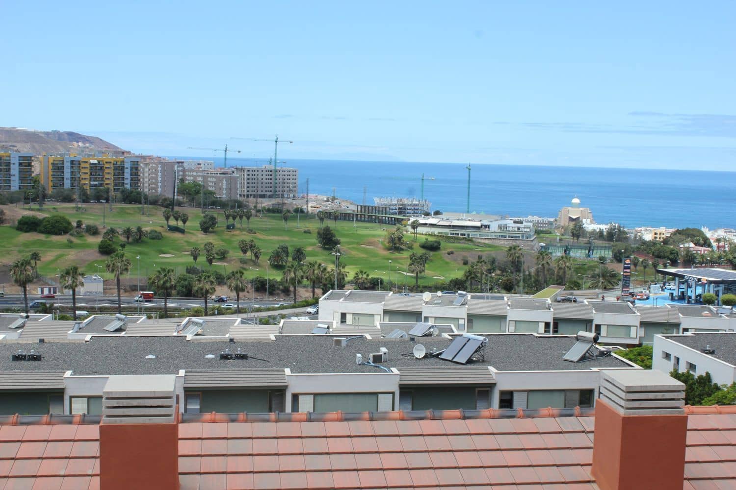 3 sovrum Lägenhet att hyra i Las Palmas de Gran Canaria med garage - 1 200 € (Ref: 9371346)
