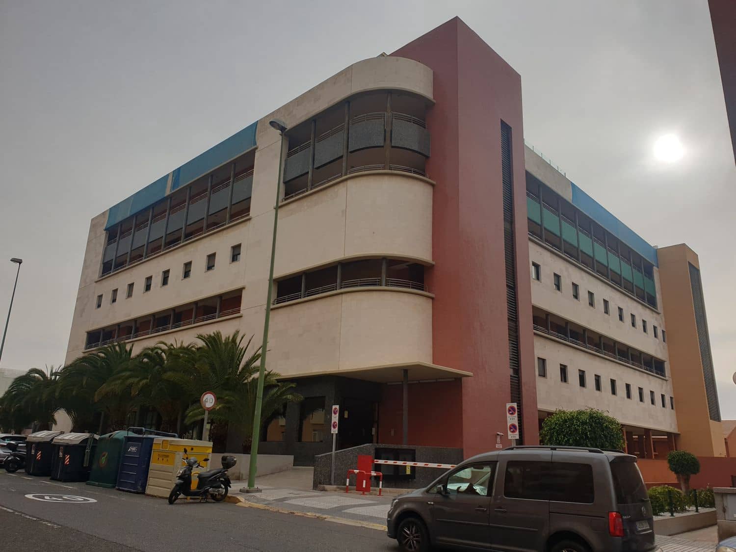 3 sovrum Lägenhet att hyra i Las Palmas de Gran Canaria med garage - 1 200 € (Ref: 9371346)