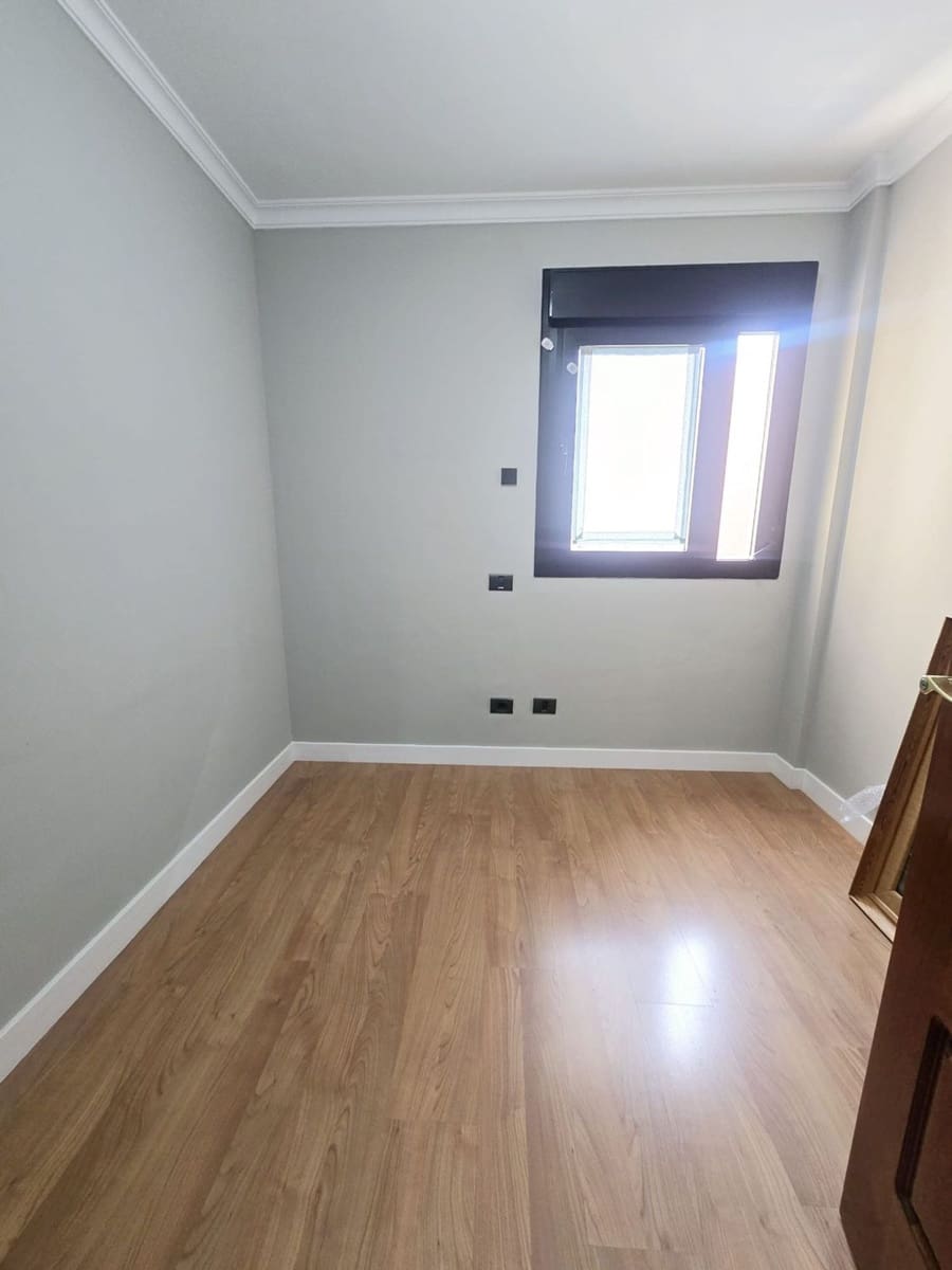 3 Zimmer Apartment zu vermieten in Las Palmas de Gran Canaria mit Garage - 1.300 € (Ref: 9371346)