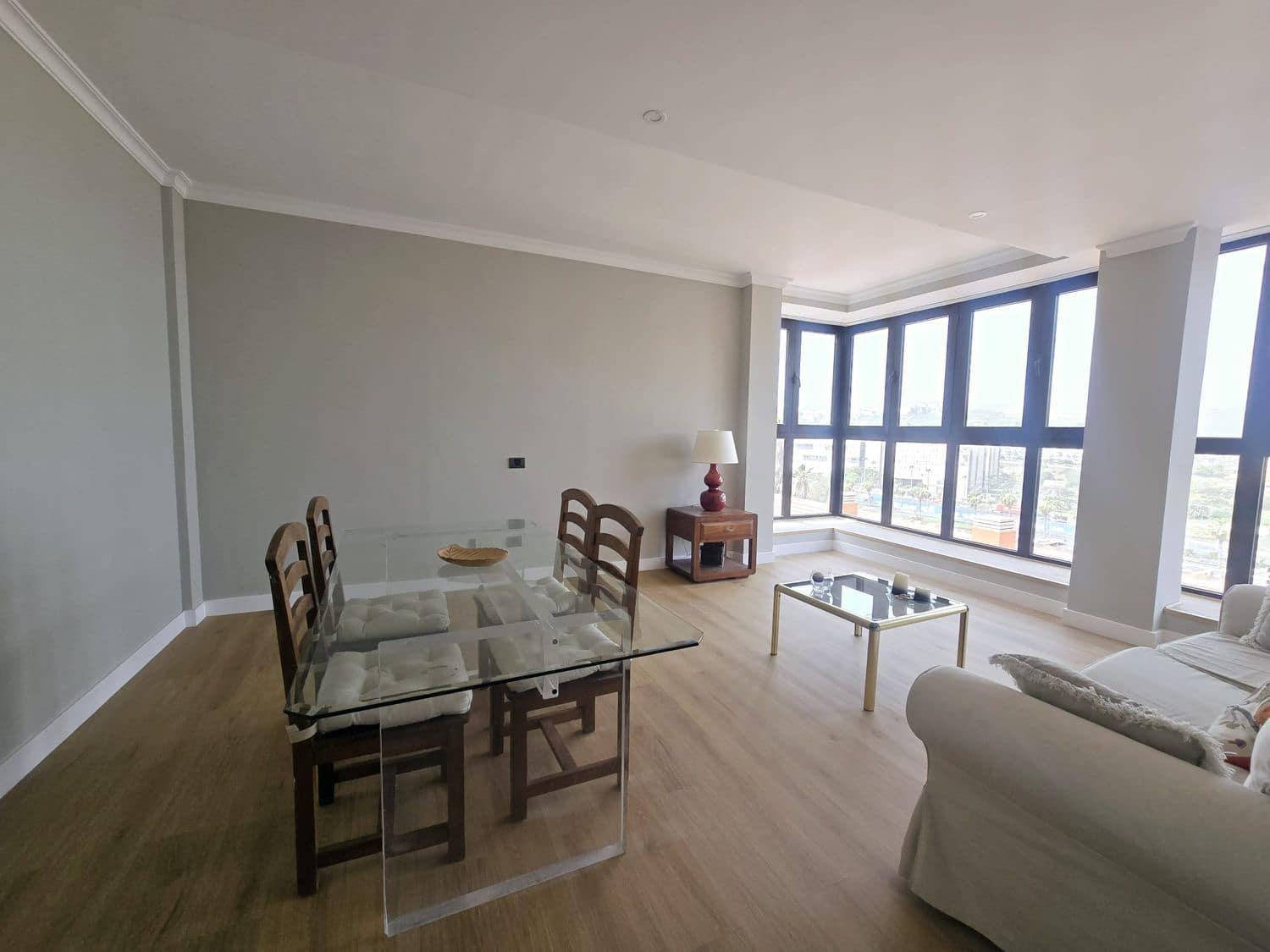 3 Zimmer Apartment zu vermieten in Las Palmas de Gran Canaria mit Garage - 1.300 € (Ref: 9371346)