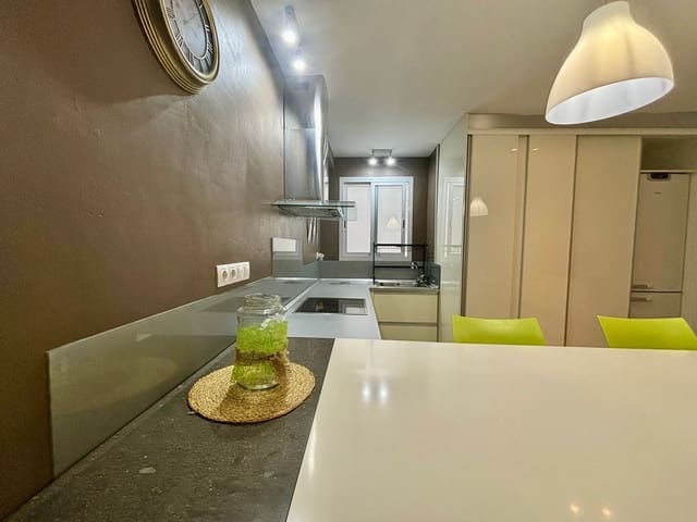 2 slaapkamer Appartement te koop in Telde met garage - € 189.000 (Ref: 9371348)