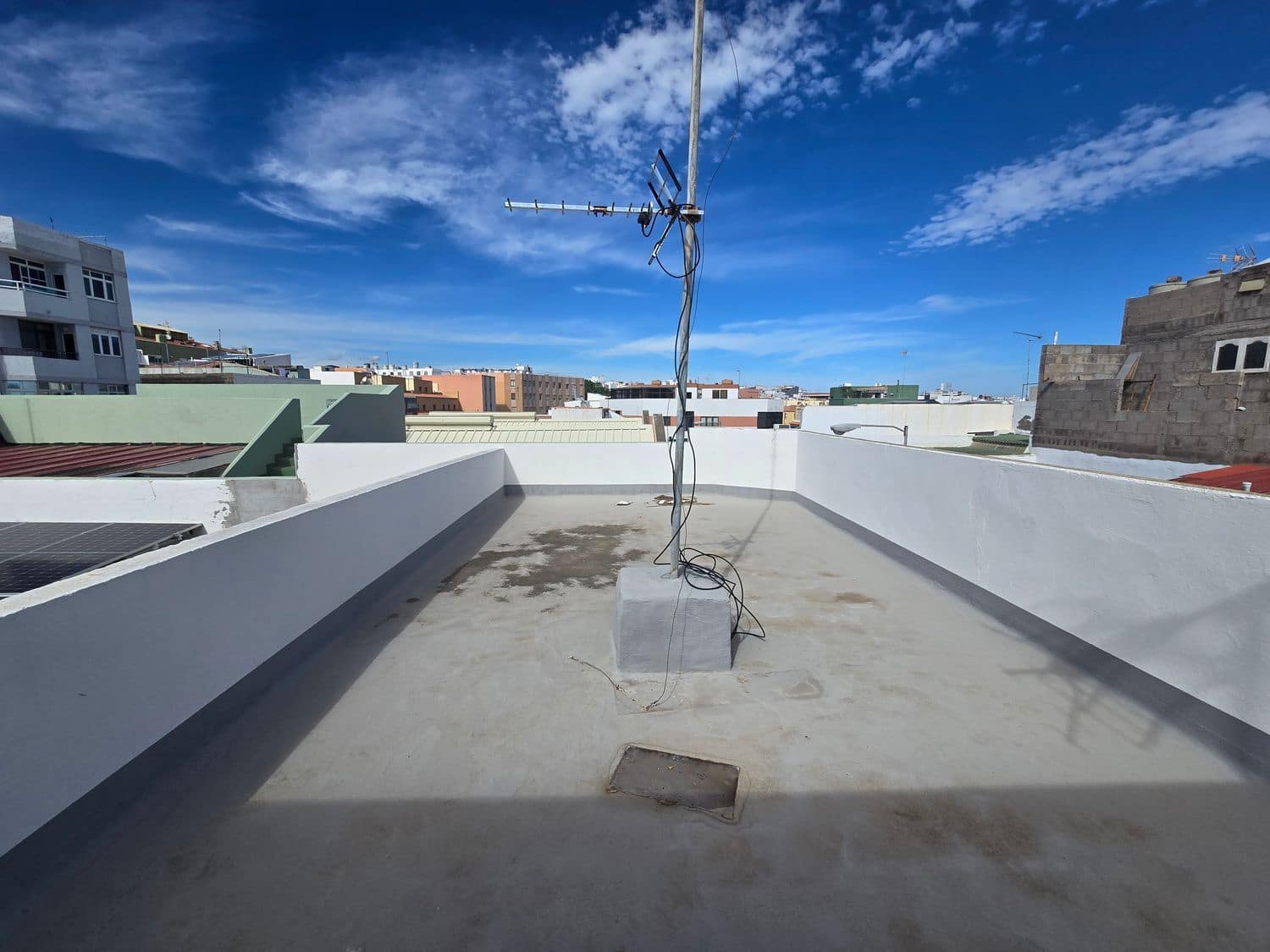 6 soveværelse Byhus til salg i Telde med garage - € 265.000 (Ref: 9371349)