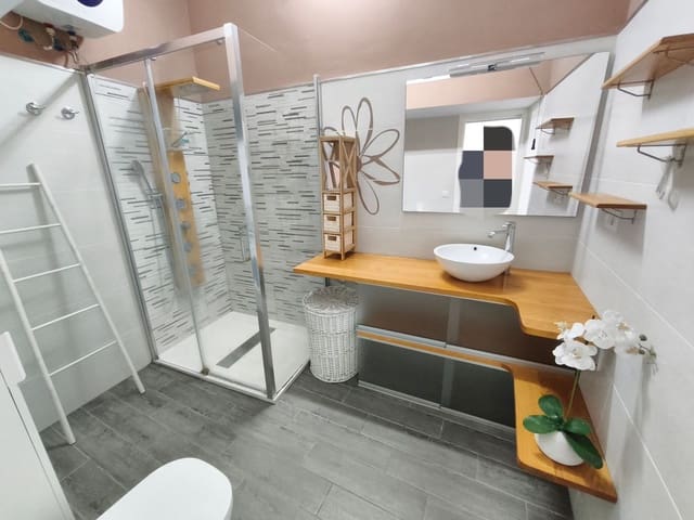 3 chambre Appartement à vendre à Guanarteme, Las Palmas de Gran Canaria avec garage - 342 000 € (Ref: 9371350)