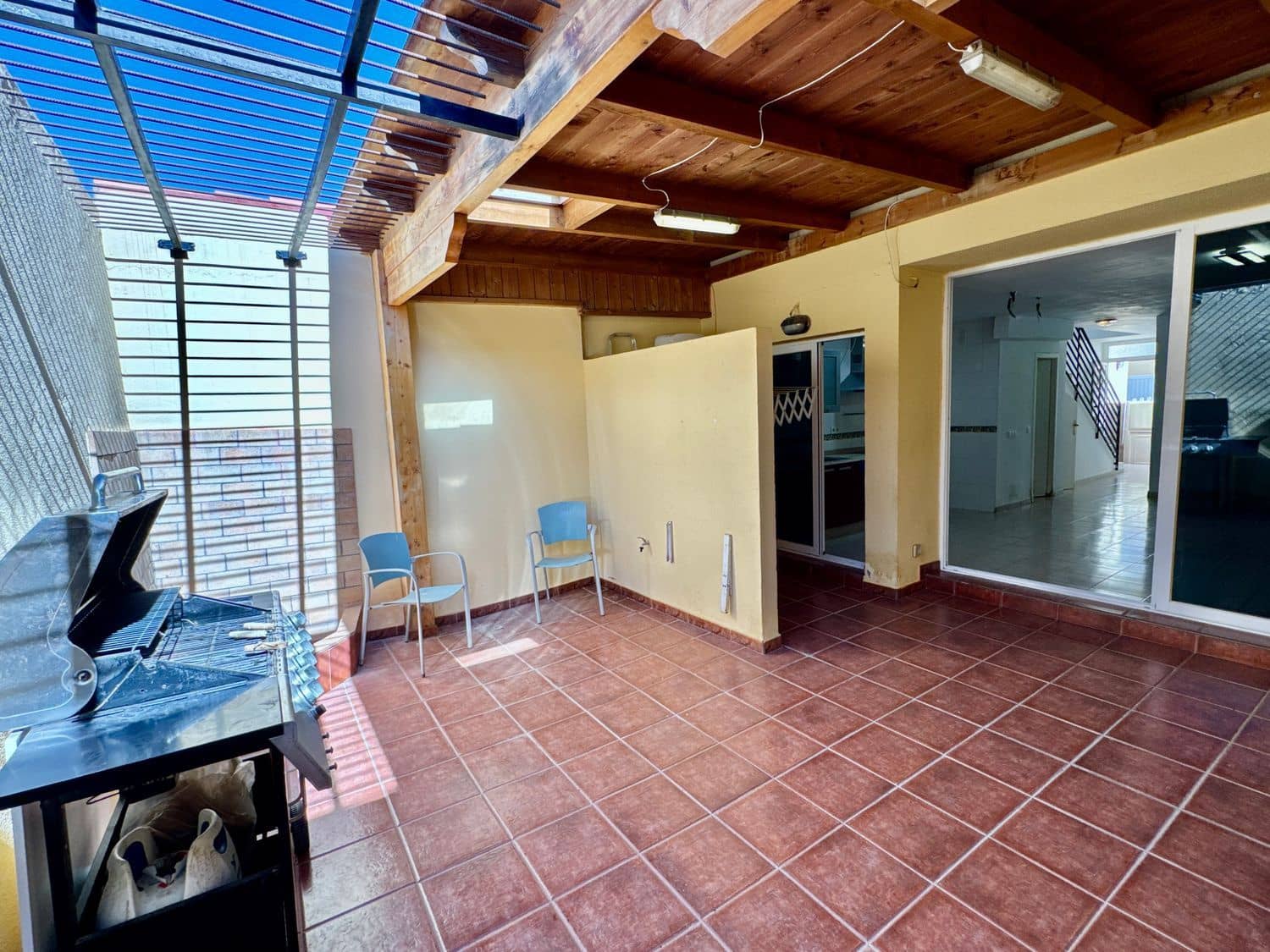 3 soverom Hus til salgs i Santa Lucia de Tirajana med garasje - € 270 000 (Ref: 9378674)