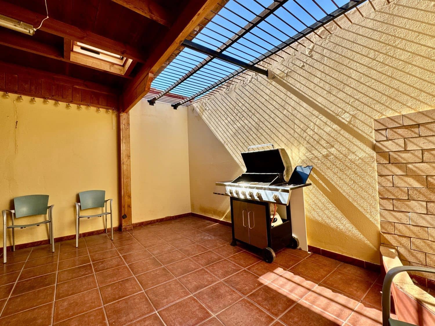 3 soverom Hus til salgs i Santa Lucia de Tirajana med garasje - € 270 000 (Ref: 9378674)