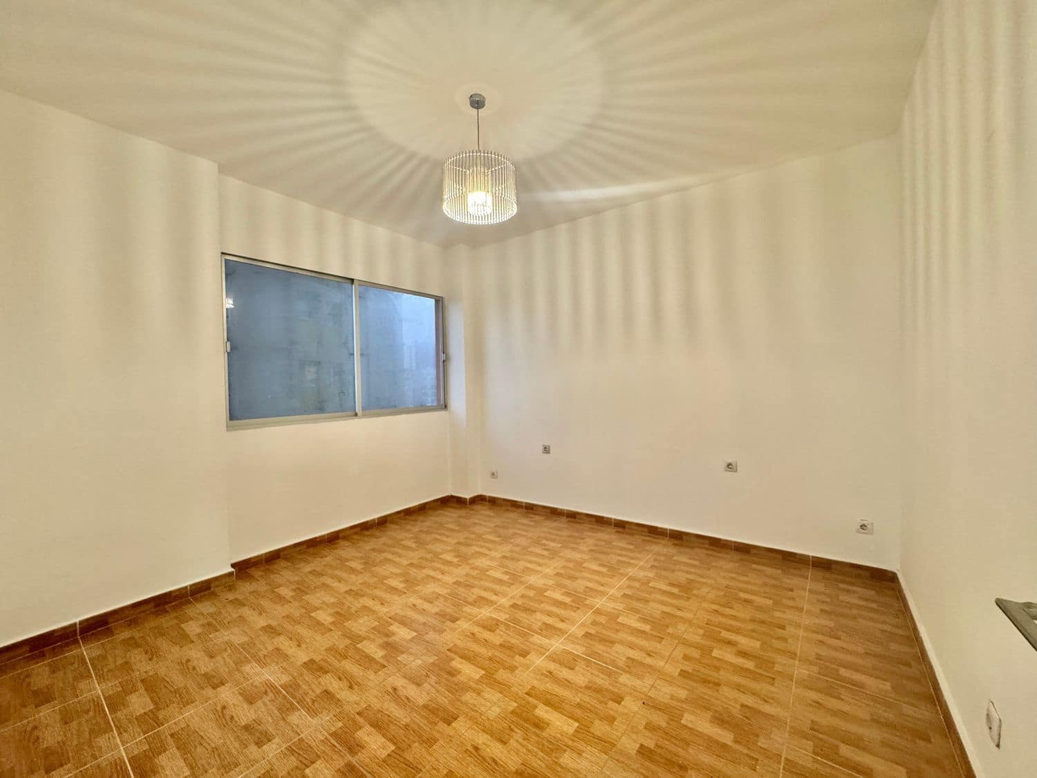 3 slaapkamer Appartement te huur in Las Palmas de Gran Canaria met garage - € 950 (Ref: 9378675)