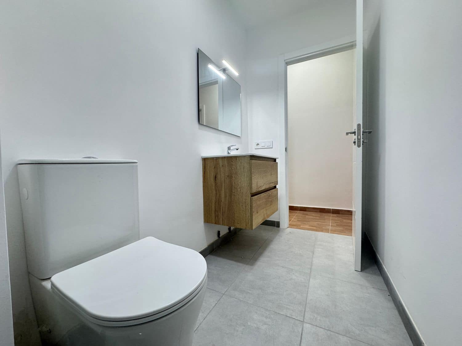 3 slaapkamer Appartement te huur in Las Palmas de Gran Canaria met garage - € 950 (Ref: 9378675)