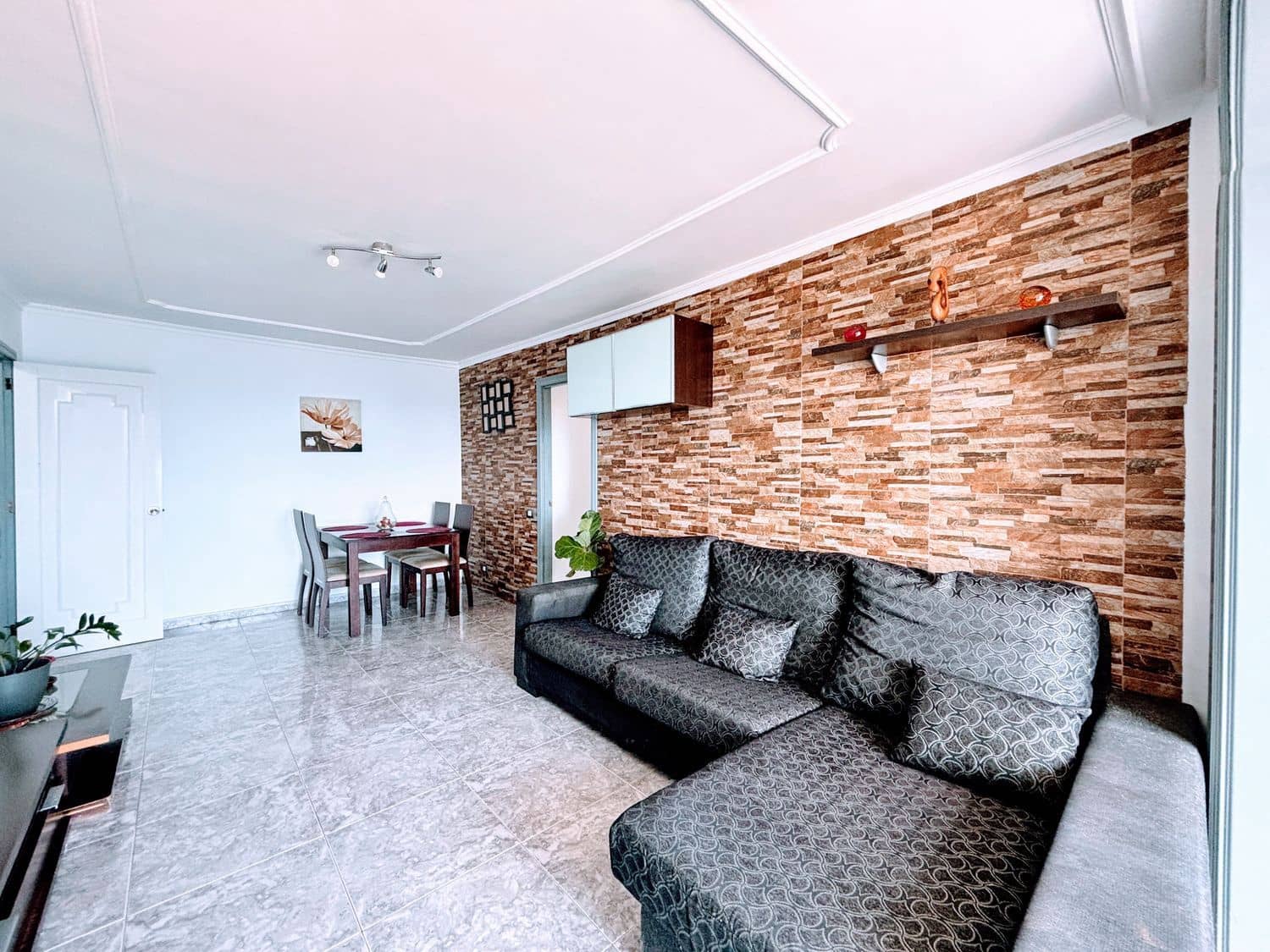 3 sypialnia Apartament na sprzedaż w Las Palmas de Gran Canaria z garażem - 179 800 € (Ref: 9378676)