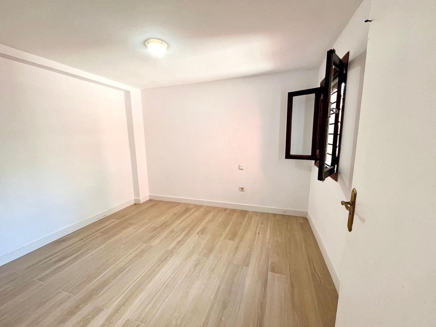 2 slaapkamer Huis te koop in Las Palmas de Gran Canaria met garage - € 265.000 (Ref: 9384984)