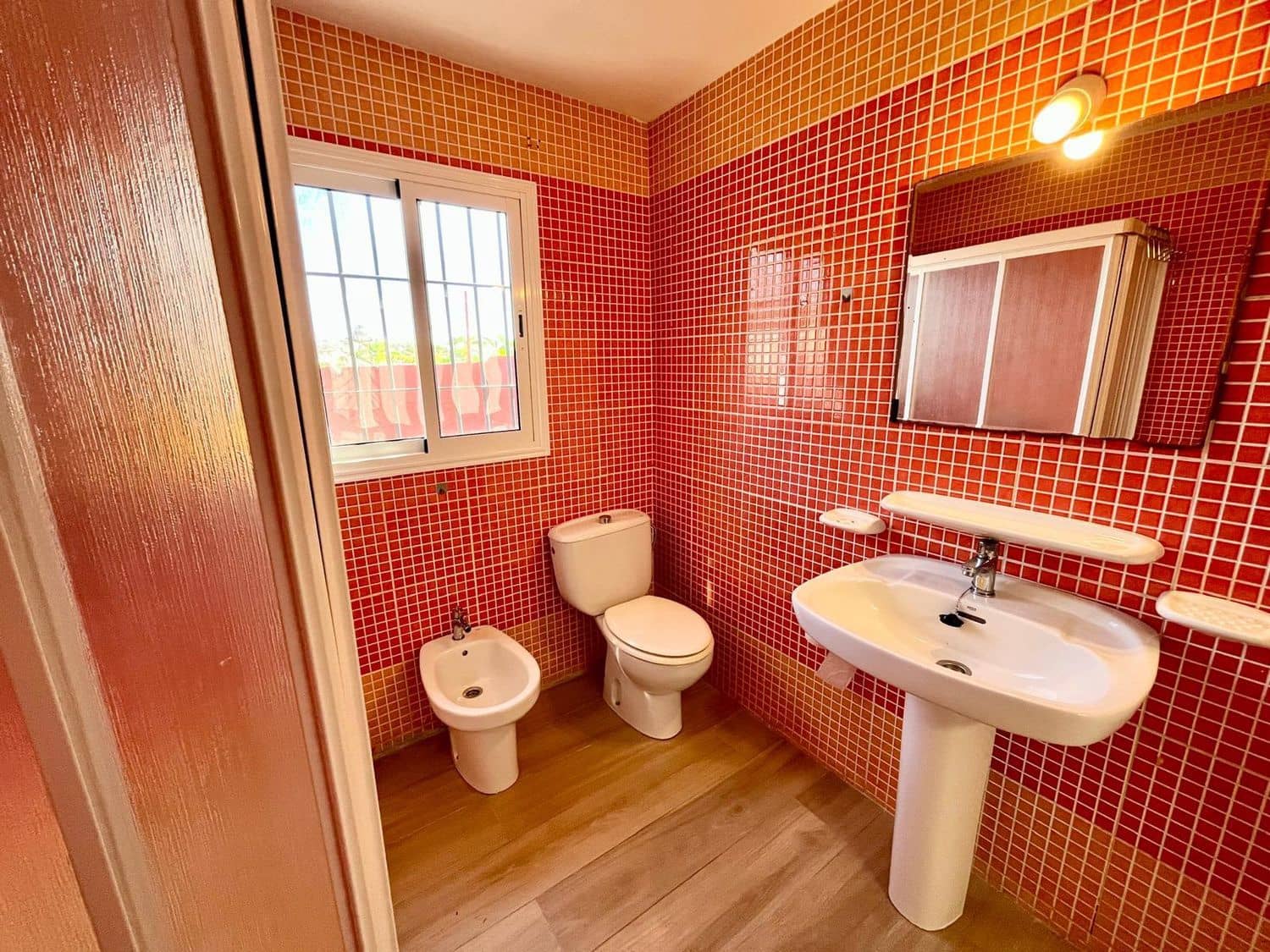 2 slaapkamer Huis te koop in Las Palmas de Gran Canaria met garage - € 265.000 (Ref: 9384984)