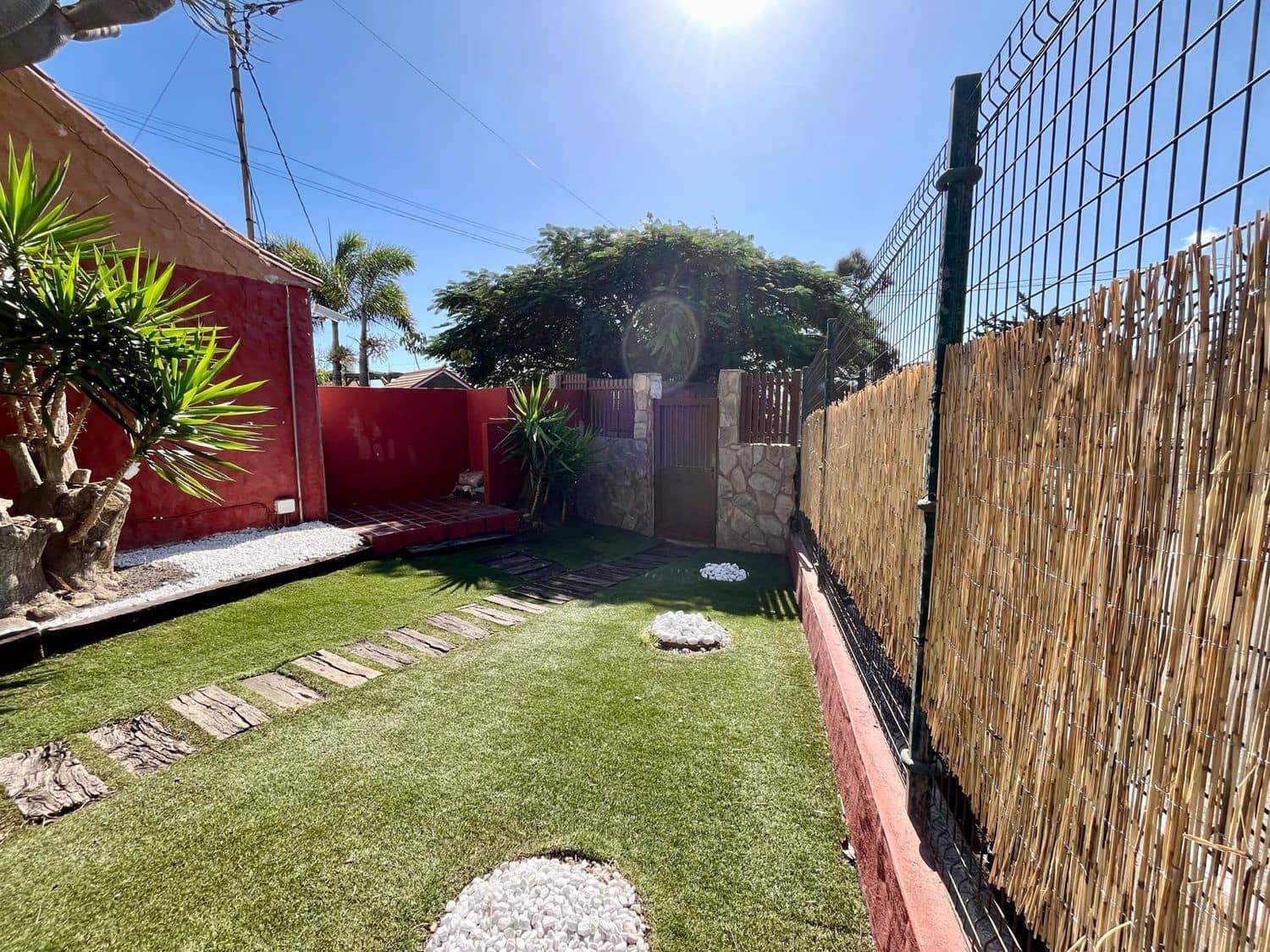 2 slaapkamer Huis te koop in Las Palmas de Gran Canaria met garage - € 265.000 (Ref: 9384984)