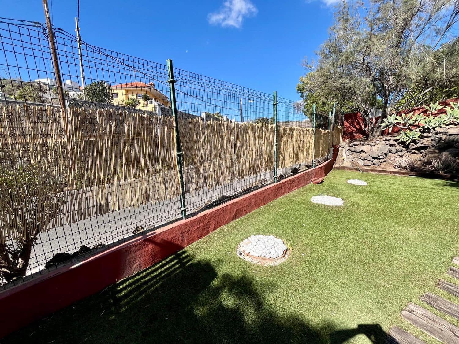 2 slaapkamer Huis te koop in Las Palmas de Gran Canaria met garage - € 265.000 (Ref: 9384984)