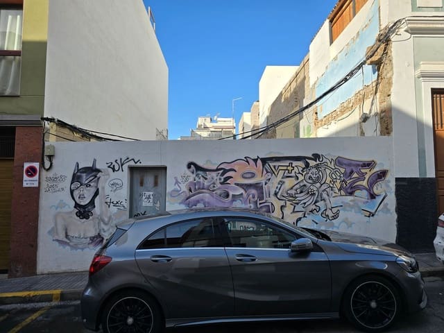 Grunde uden byggetilladelser til salg i Isleta, Las Palmas de Gran Canaria - € 306.000 (Ref: 9390019)