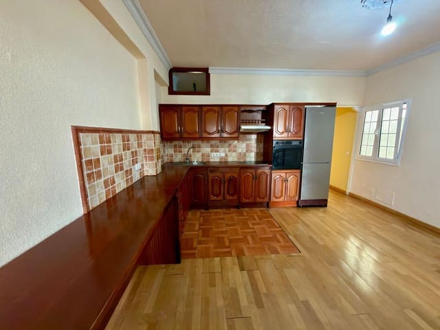 2 slaapkamer Appartement te koop in Teror met garage - € 210.000 (Ref: 9395562)